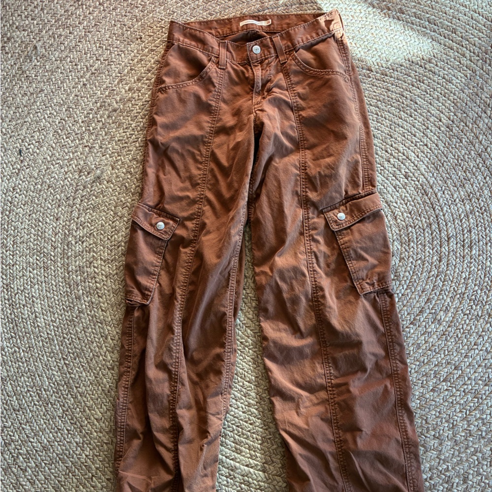 Levi’s Brown Cargo Pants